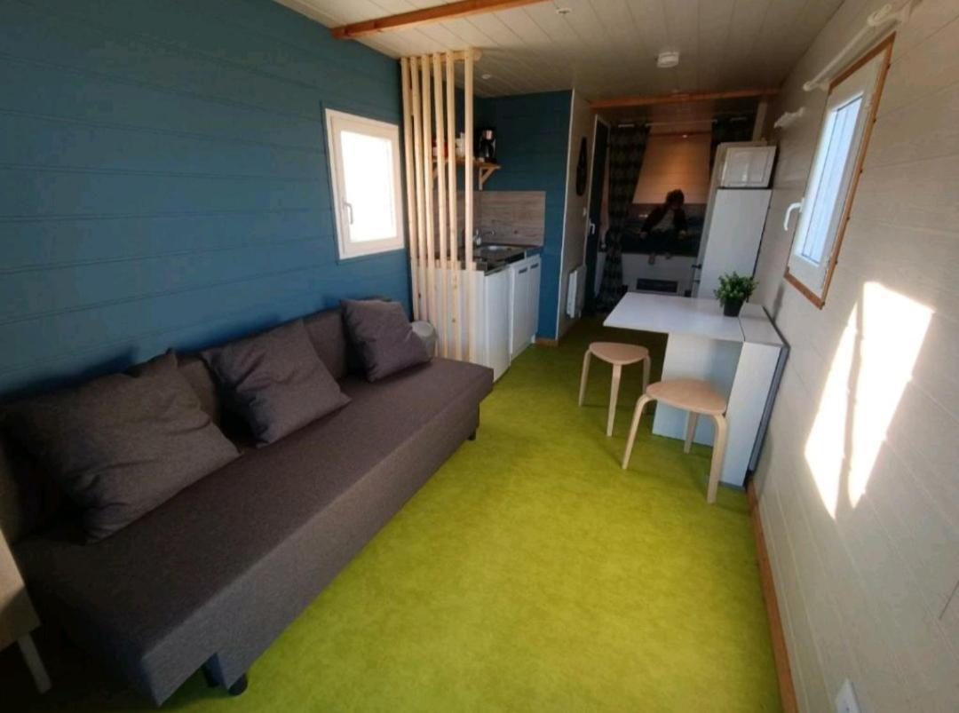 Logement Insolite Au Coeur De L'Auvergne Rochefort-Montagne Exterior foto