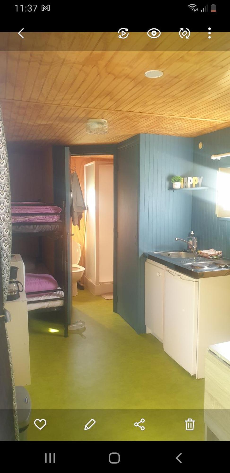 Logement Insolite Au Coeur De L'Auvergne Rochefort-Montagne Exterior foto